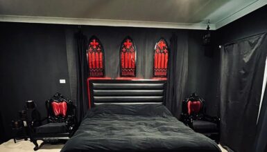 Ideas to Add Gothic Touch to Bedroom