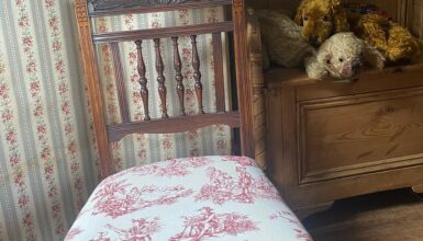 Picking the Best Upholstery For You
