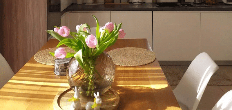 Make Your Home Alive With Fresh Flowers